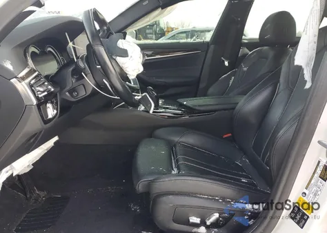 2019 BMW 540 Xi z USA, uszkodzony, nr VIN WBAJE7C55KWW21253